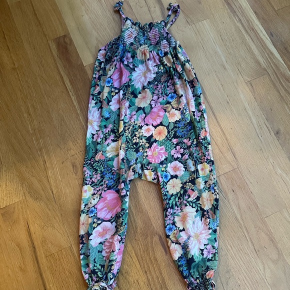 Colorful Floral Jumpsuit with Loose Fit and Gathered Ankles - Picture 1 of 3